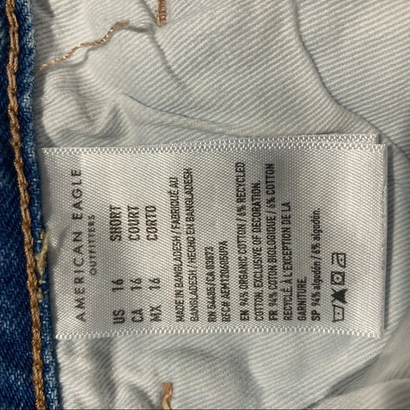 AMERICAN EAGLE Sz 16 High Rise Mom  Ankle Length Jeans - Picture 6 of 7